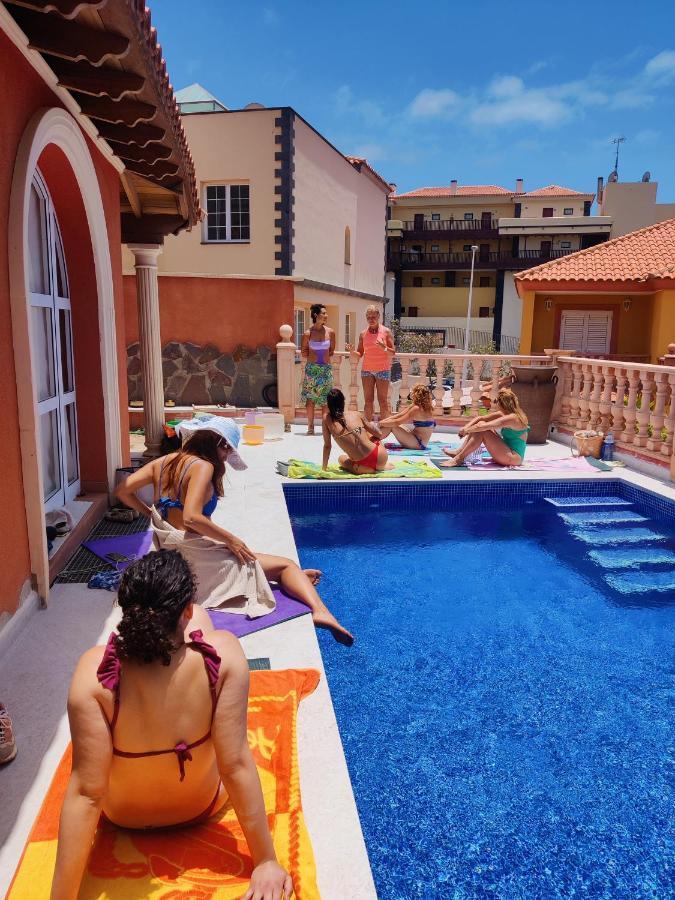 Duque Nest Hostel 阿德耶 外观 照片