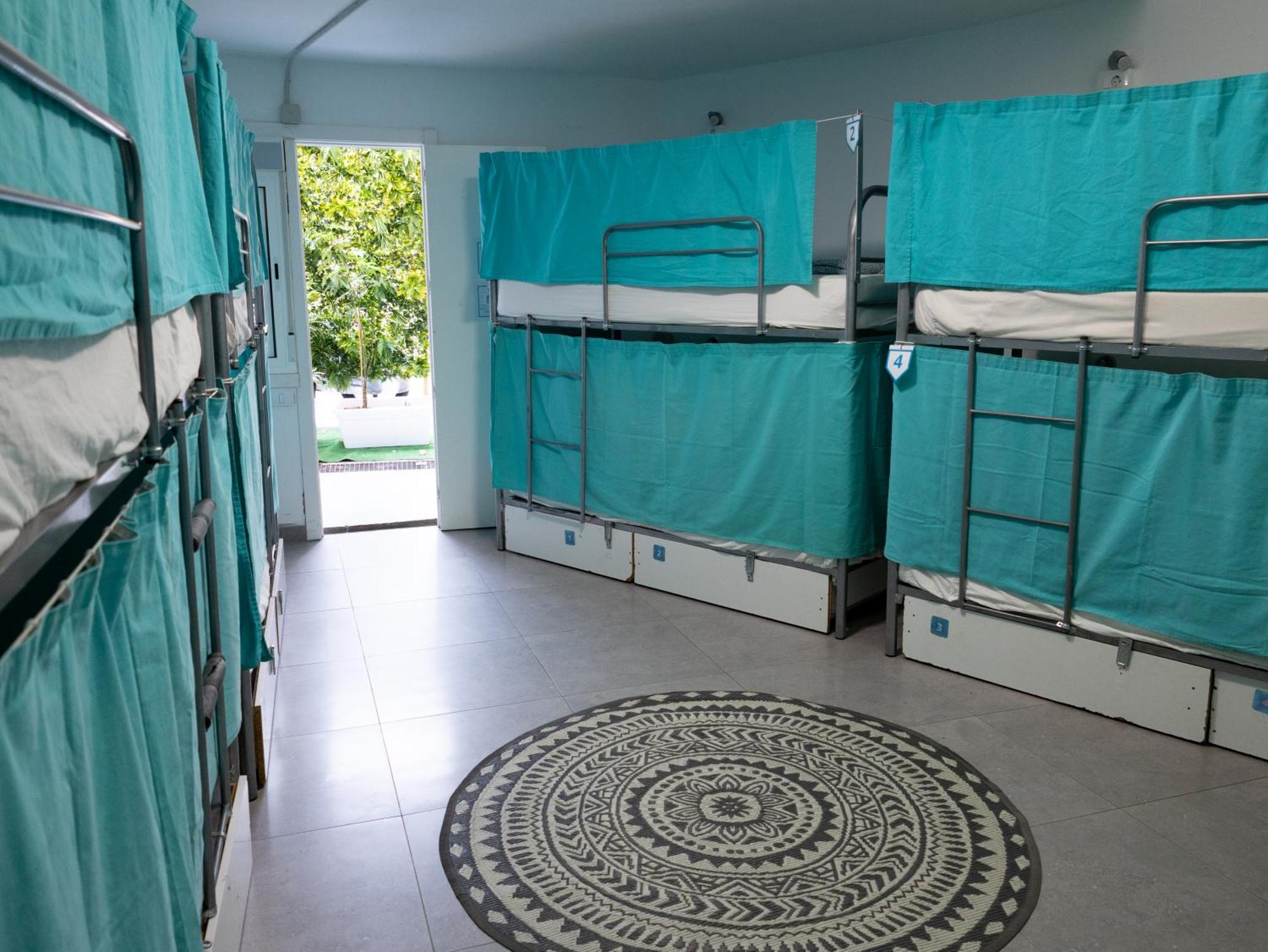 Duque Nest Hostel 阿德耶 外观 照片
